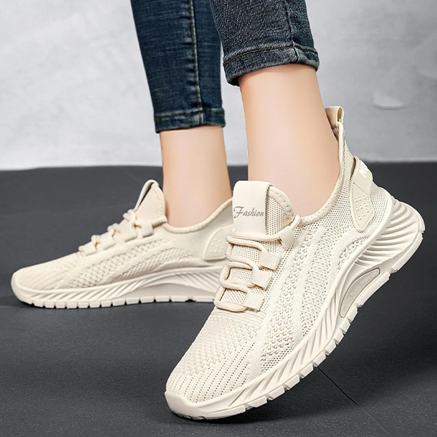 Flying Weaving Sneakers Women New Korean Fashion Round Head Lace Up Casual Shoes Thick Bottom Running Shoes Working