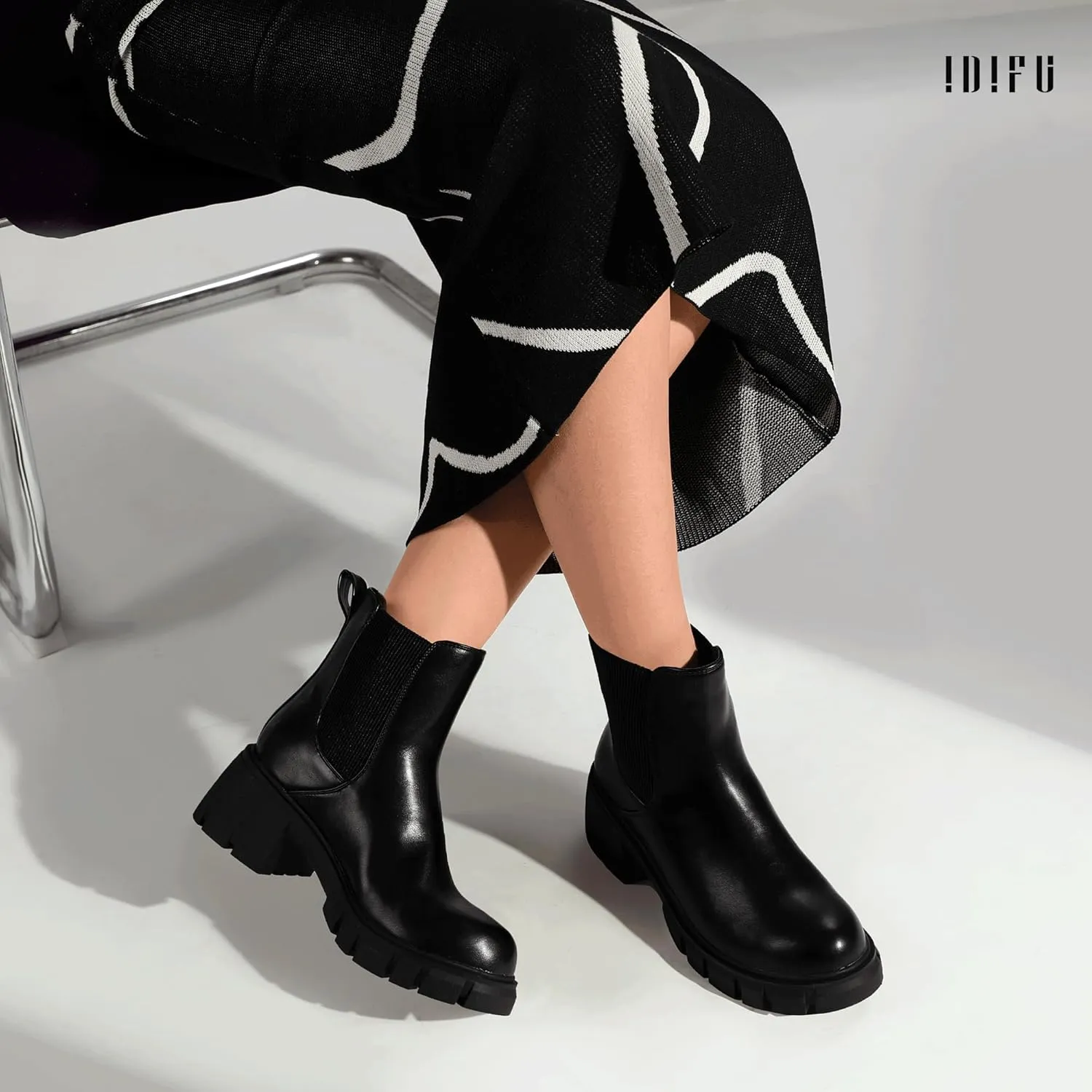 IDIFU IN2 Chelsea Boots Women Ankle Boots for Women Platform Low Heel Short Chunky Lug Sole Block Round Toe Boots Fall Dress Comfortable Fashion Booties for Women Elastic Heeled Boots