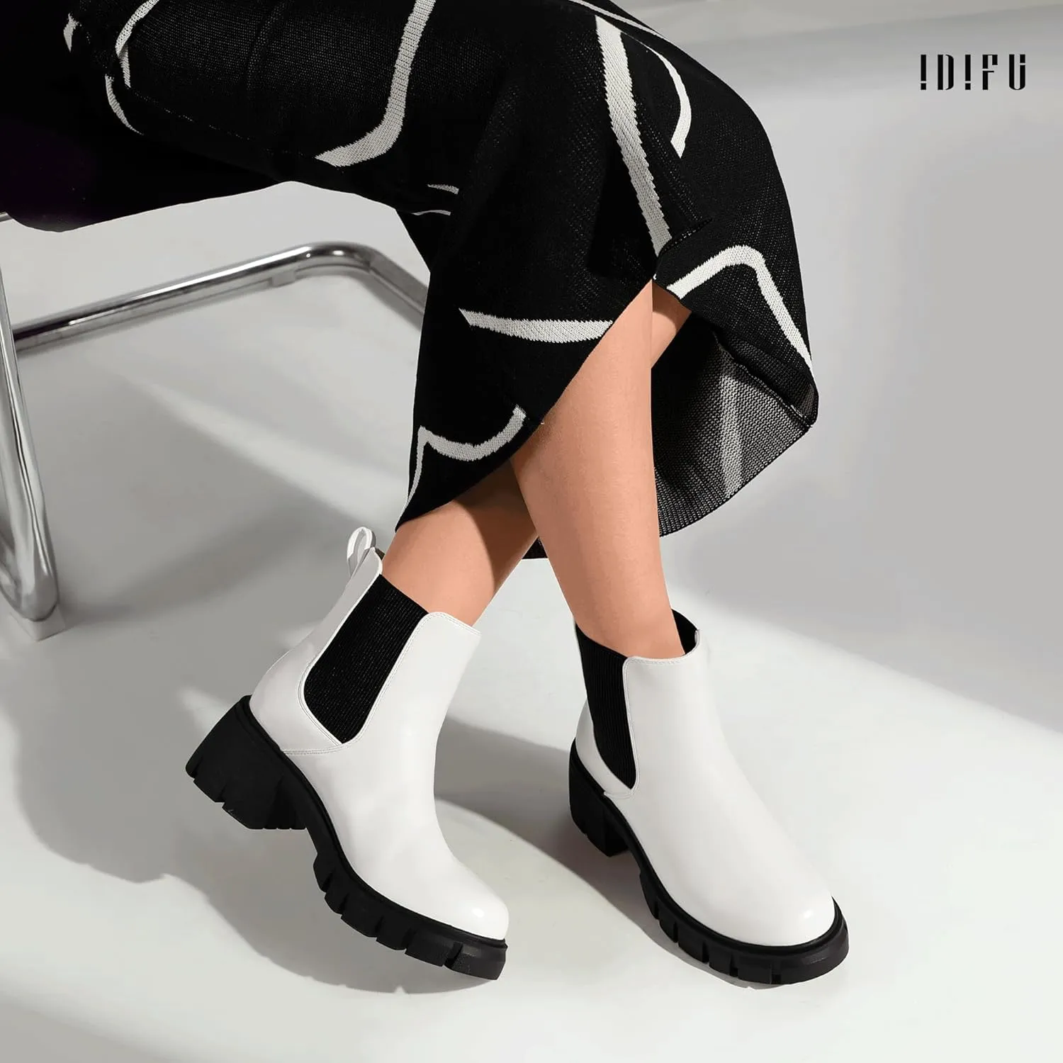 IDIFU IN2 Chelsea Boots Women Ankle Boots for Women Platform Low Heel Short Chunky Lug Sole Block Round Toe Boots Fall Dress Comfortable Fashion Booties for Women Elastic Heeled Boots