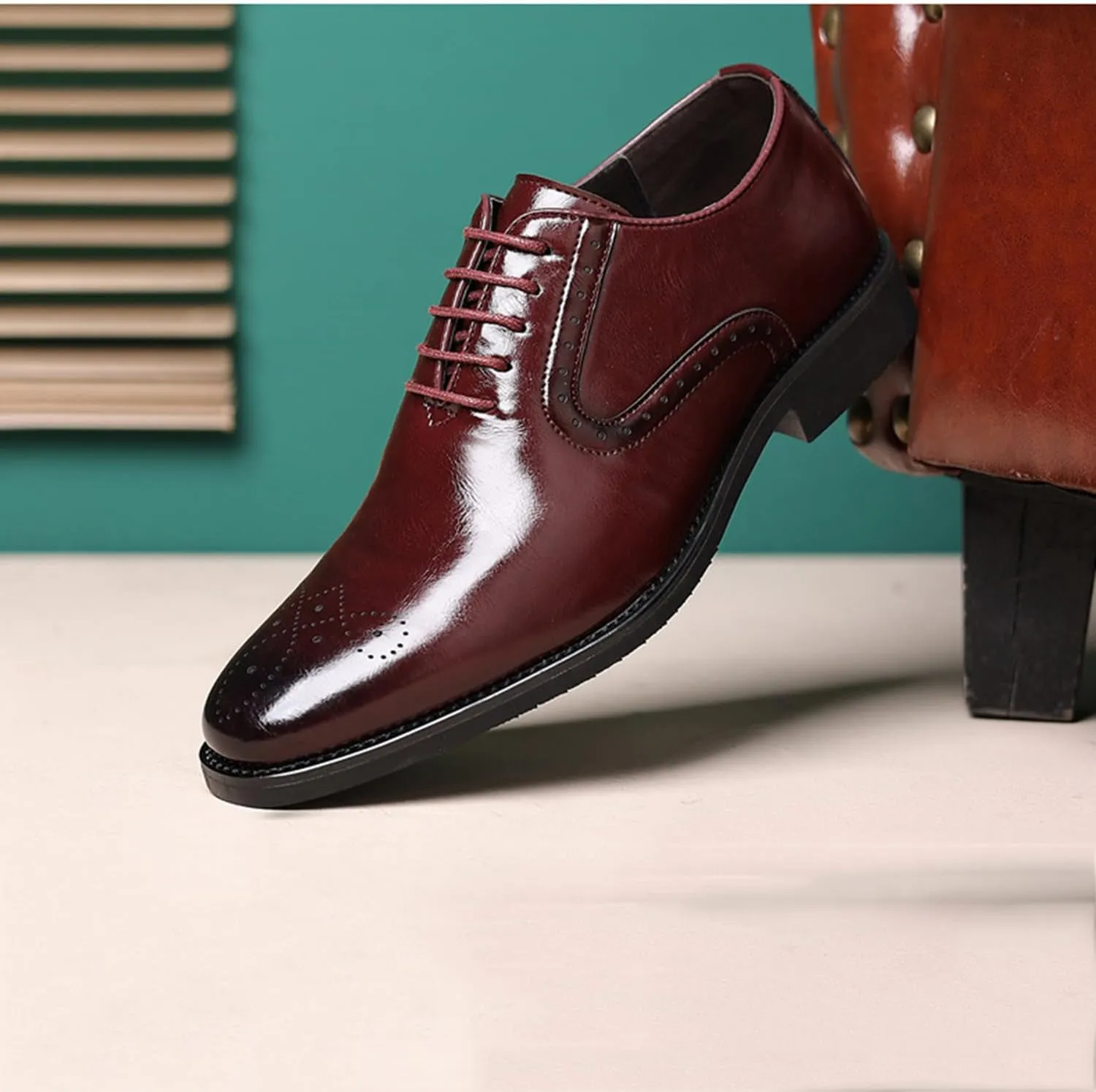 Men's Brogues Classic Dress Shoes Wingtip Business Shoes Modern Formal Derbys Lace-ups Office Wedding Oxford Shoes