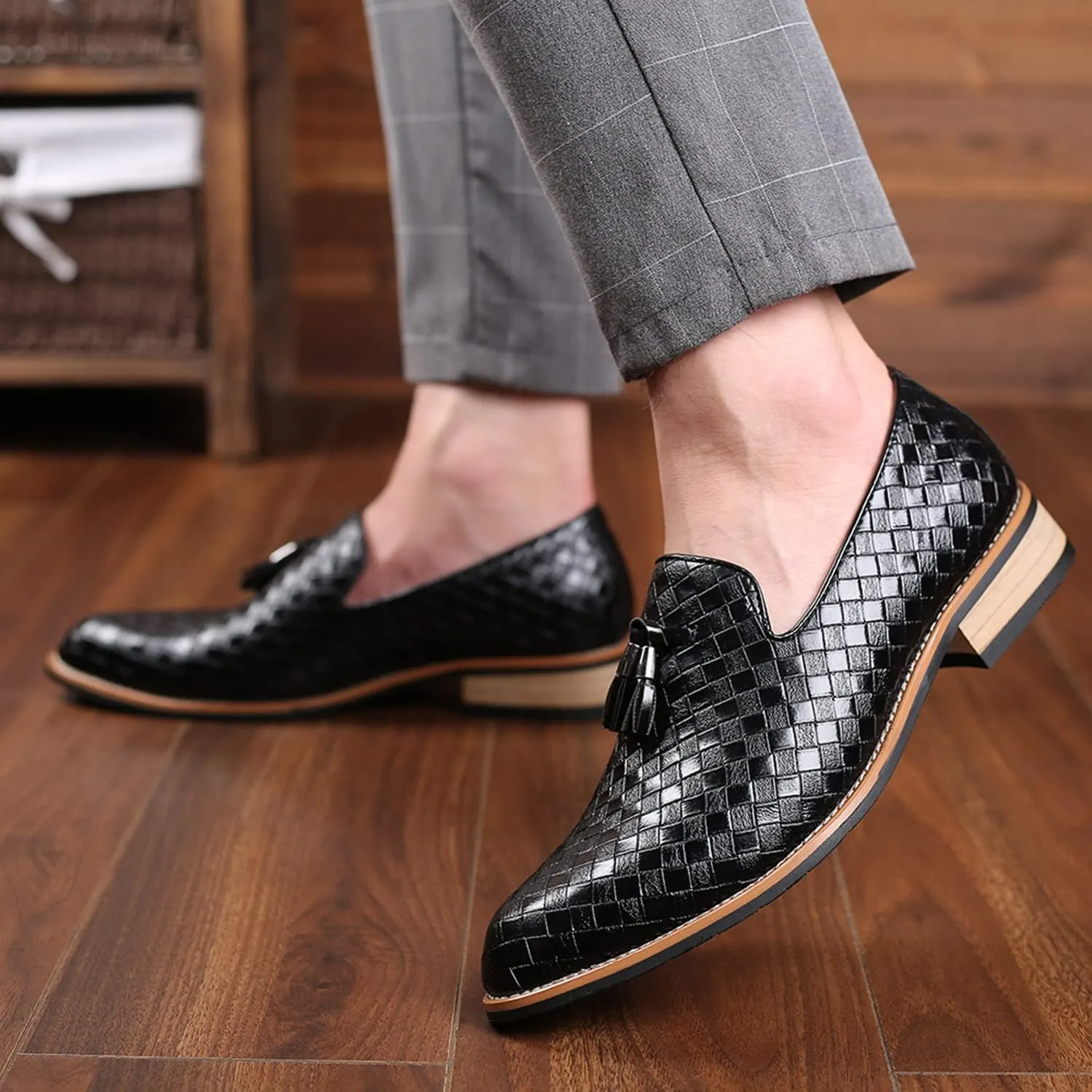 Men's Loafers Dress Shoes with Tassels Formal Oxfords Slip On Moccasin Driving Shoes Business Wedding Shoes