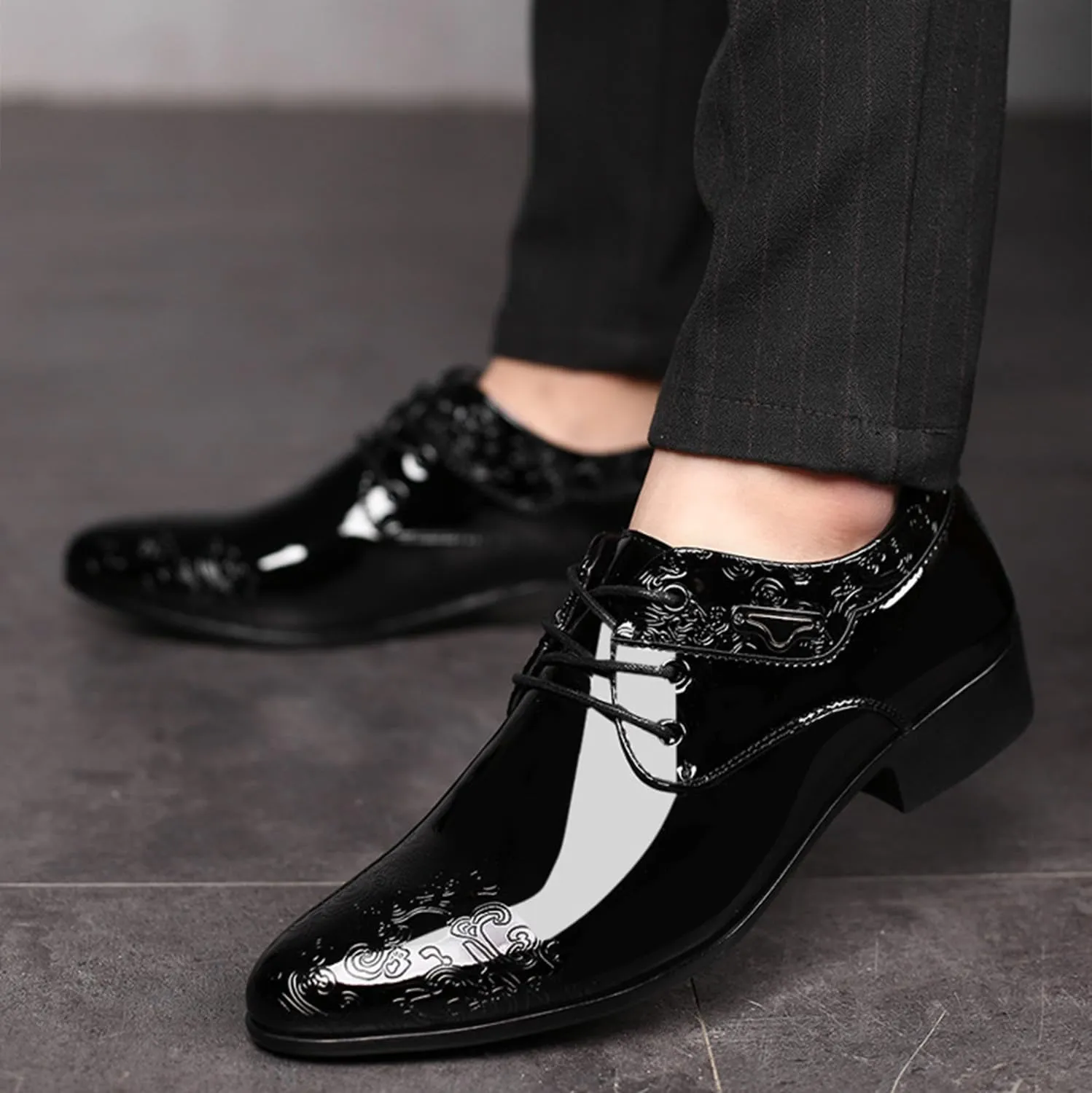 Men's Stylish Lace-up Brogues Elegant Patent Leather Shoe for Men Modern Business Wedding Suit Shoes