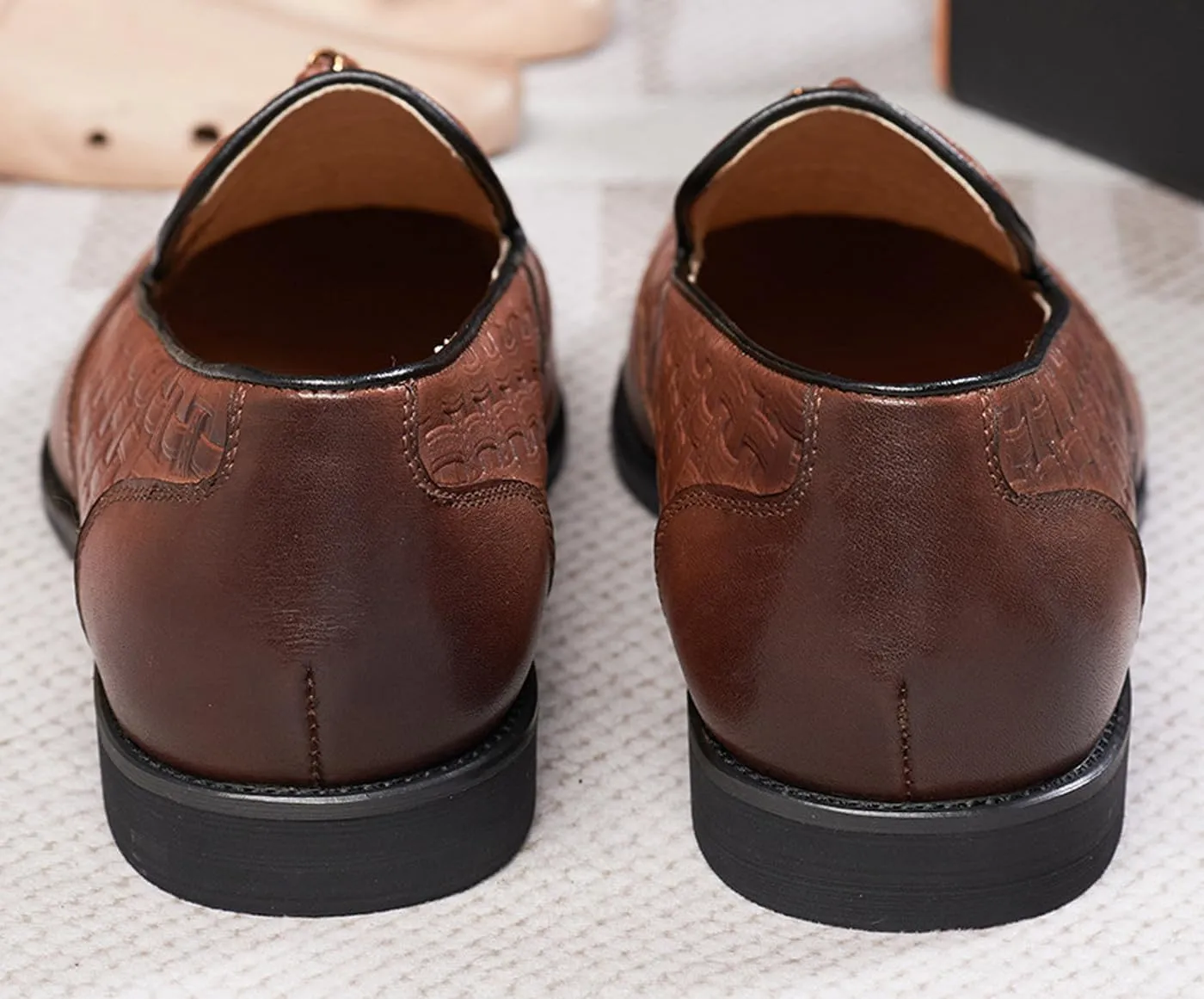 Santimon Tassel Loafers for Men Silp On Formal Dress Modern Suit Shoes Men's Fashion Genunie Leather Mocasines Prom Wedding Business Causal Penny Loafers Comfortable Tuxedo Shoes for Men