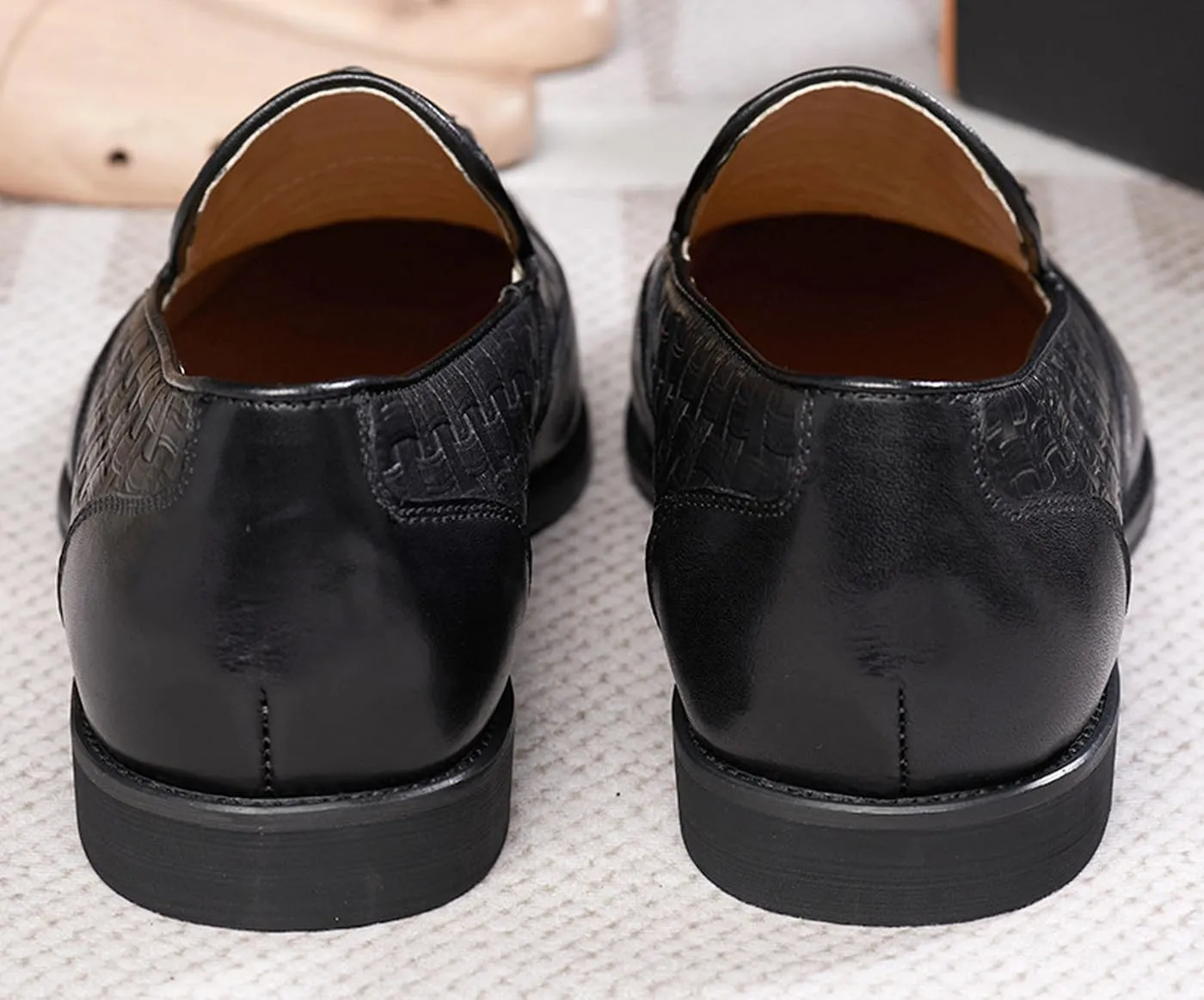 Santimon Tassel Loafers for Men Silp On Formal Dress Modern Suit Shoes Men's Fashion Genunie Leather Mocasines Prom Wedding Business Causal Penny Loafers Comfortable Tuxedo Shoes for Men