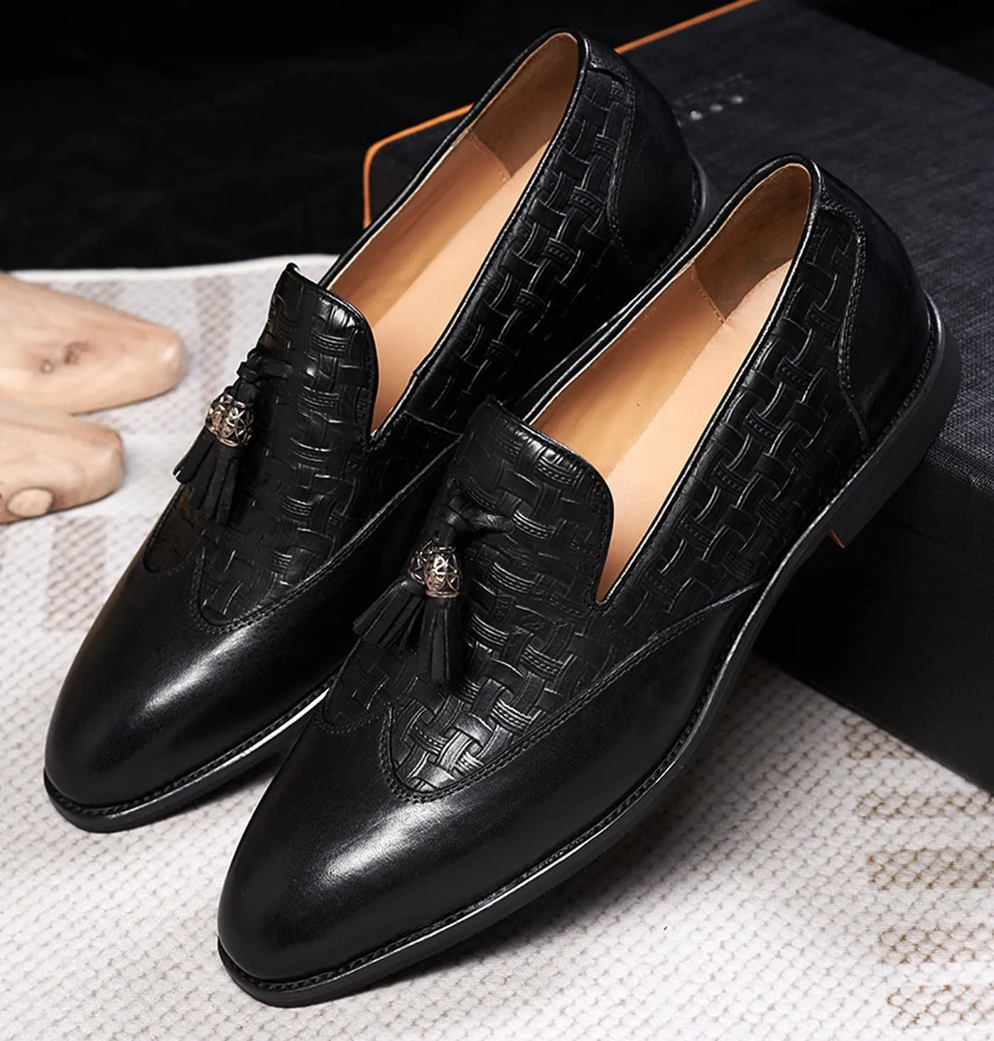 Santimon Tassel Loafers for Men Silp On Formal Dress Modern Suit Shoes Men's Fashion Genunie Leather Mocasines Prom Wedding Business Causal Penny Loafers Comfortable Tuxedo Shoes for Men