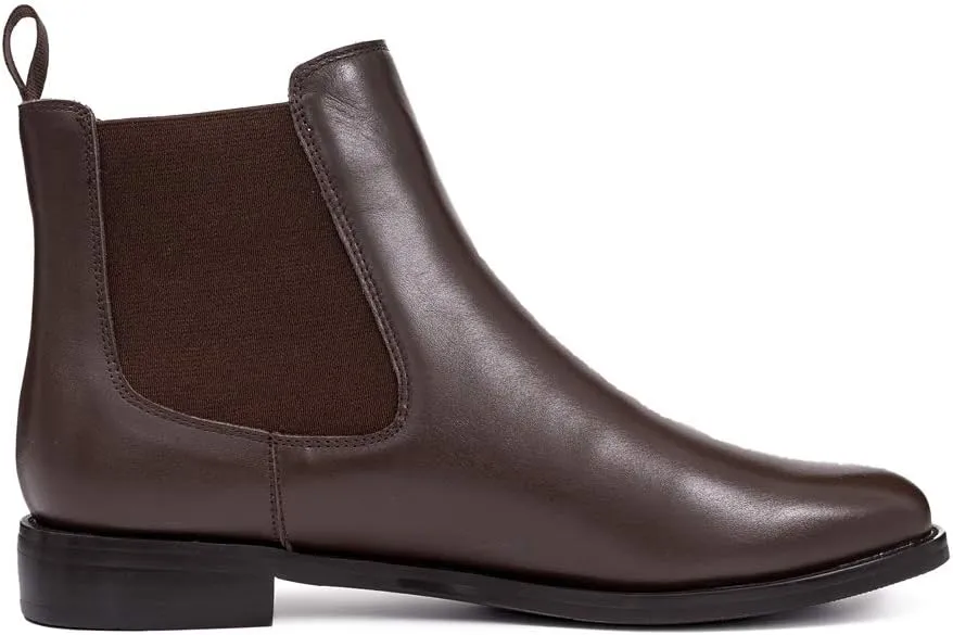 Women's Classic Leather Chelsea Boots