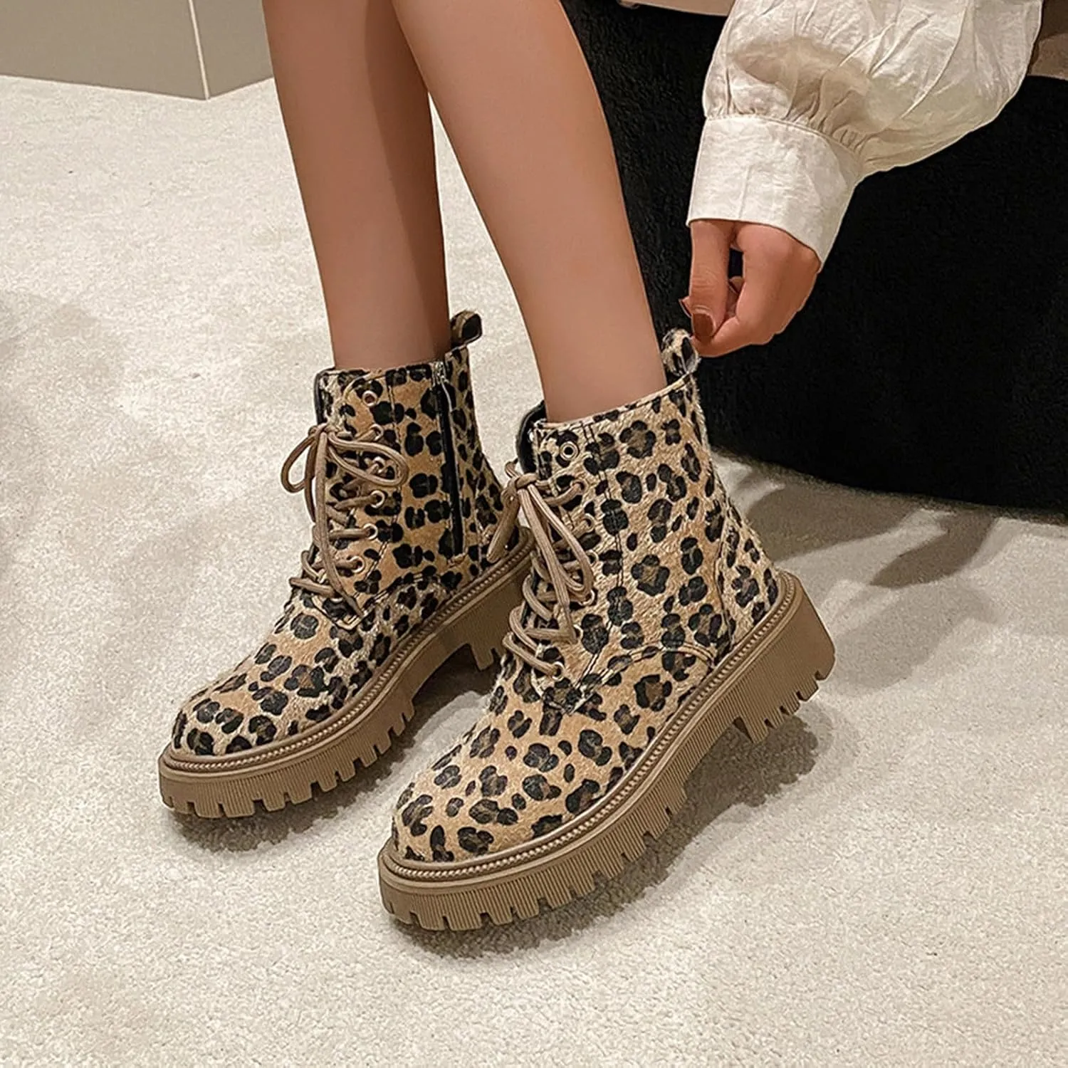 Women's Combat Boots Lace up Ankle Booties Lug Sole Low Heel Chelsea Fashion Leopard Print Boots Ladies Platform Boots Fur Lined Walking Hiking Shoes Suede Slip On Lace-up Booties with Side Zipper