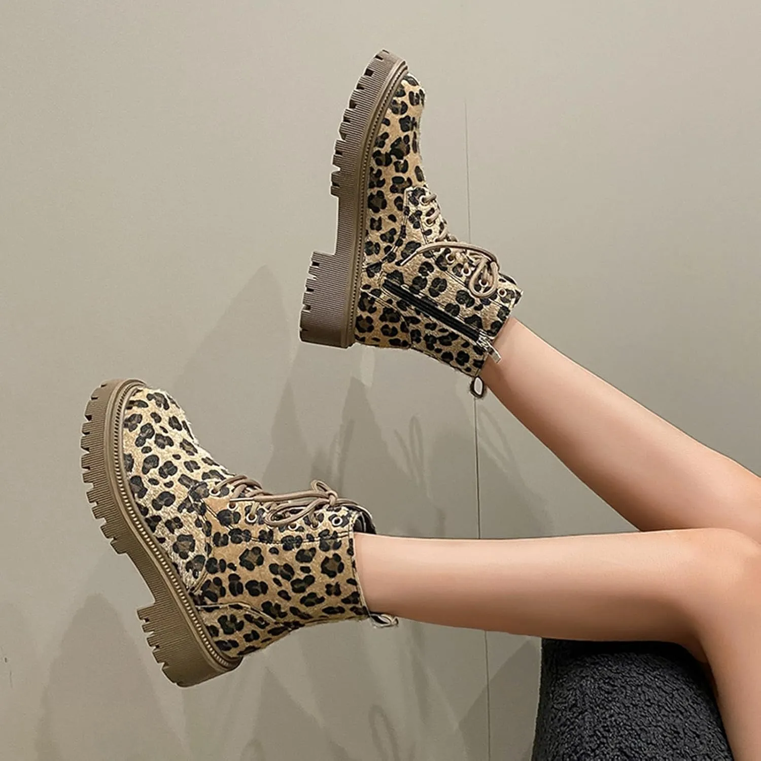 Women's Combat Boots Lace up Ankle Booties Lug Sole Low Heel Chelsea Fashion Leopard Print Boots Ladies Platform Boots Fur Lined Walking Hiking Shoes Suede Slip On Lace-up Booties with Side Zipper