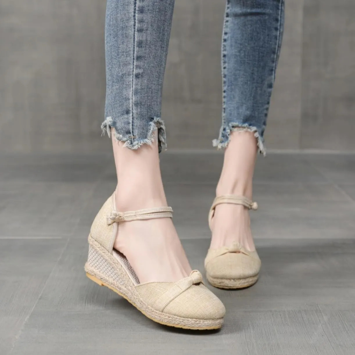 Women's Espadrilles Wedge Sandals Platform Closed Toe Ankle Strap Lace Up Summer Shoes Espadrille Heels Wedges for Women Bohemian Canvas