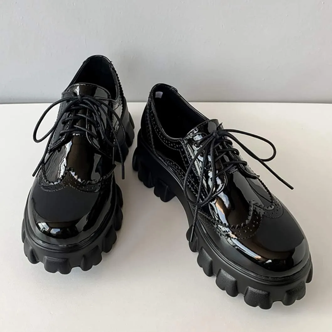 Womens Vintage Wingtip Oxfords Patent Leather Lace Up Brogues Shoes Platform Pumps with Chunky Heeled